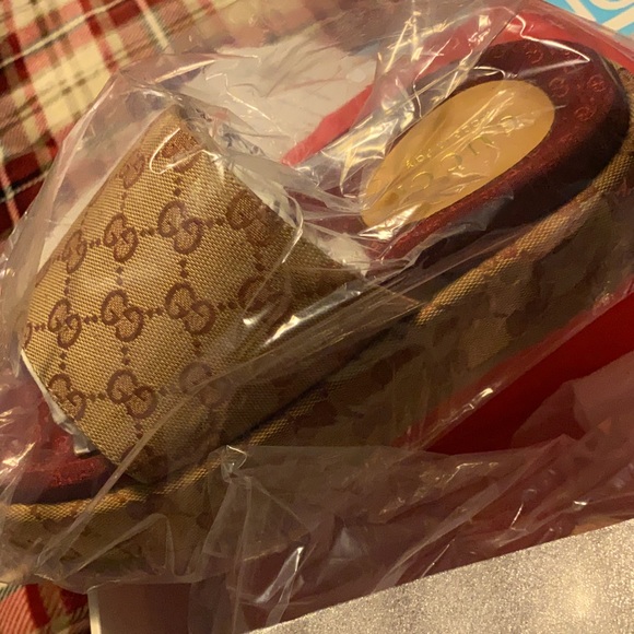 Gucci Shoes - Gucci slides